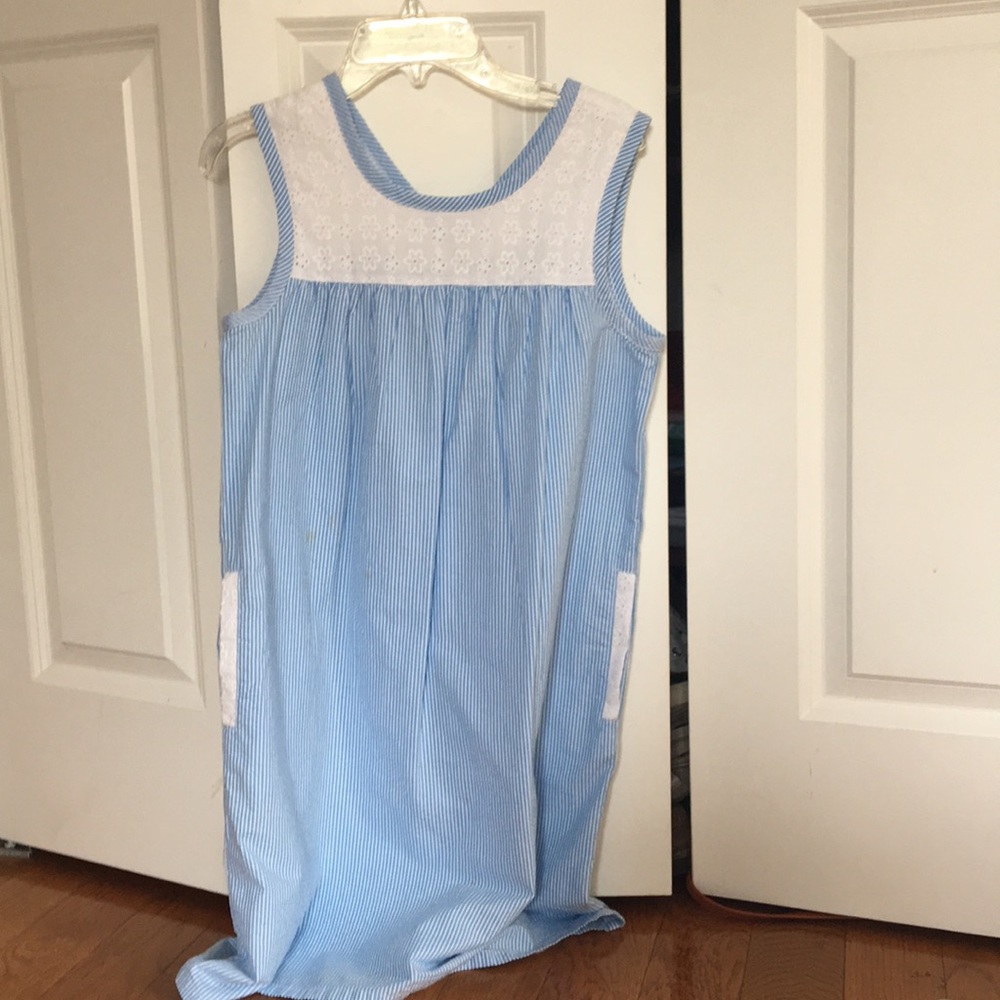 Vineyard Vines dress